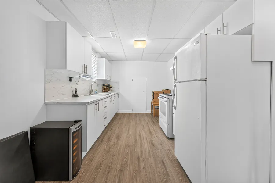 Suite kitchen, full run